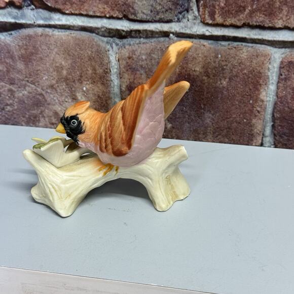 Vintage Lefton Hand Painted Cardinal Figurine Head Down KW1112 Japan- READ - Picture 4 of 8